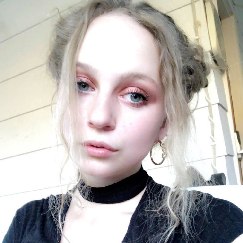 Meet your Posher, Regan